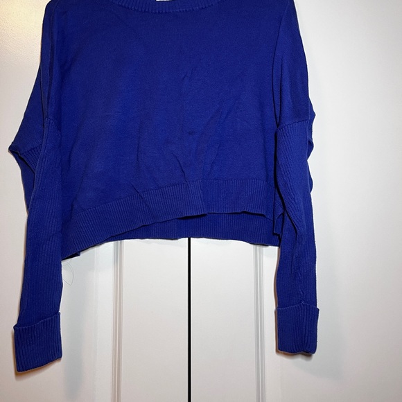 Wearing your heart on your sleeve blue sweater - Picture 3 of 7